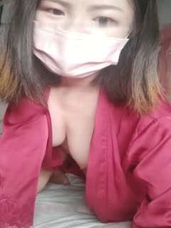 红色睡衣大白美乳短发妹子自慰秀 按摩器震动头部插入道具JJ快速抽插 很是诱惑喜欢不要错过!